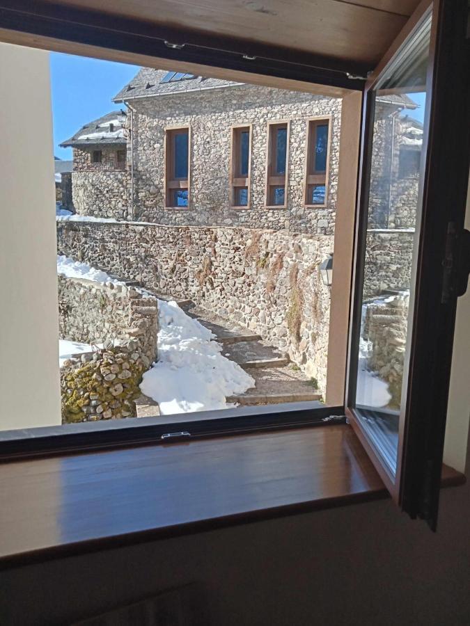 Casitas En Sallent En El Centro Villa Sallent De Gallego Exterior photo